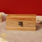 صندوقچه چوبی ساده سرهلالی کوچک